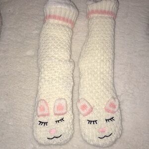 NWOT UO Just Cozy Sherpa Slip-Proof Lined Bunny Reading Slipper